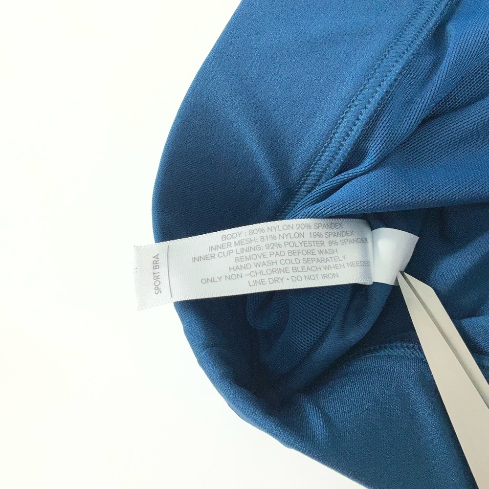 LIVI Active Pullover No-Wire Blue‎ Sports Bra Black Adjustable Straps Women’s 14 - Picture 10 of 12